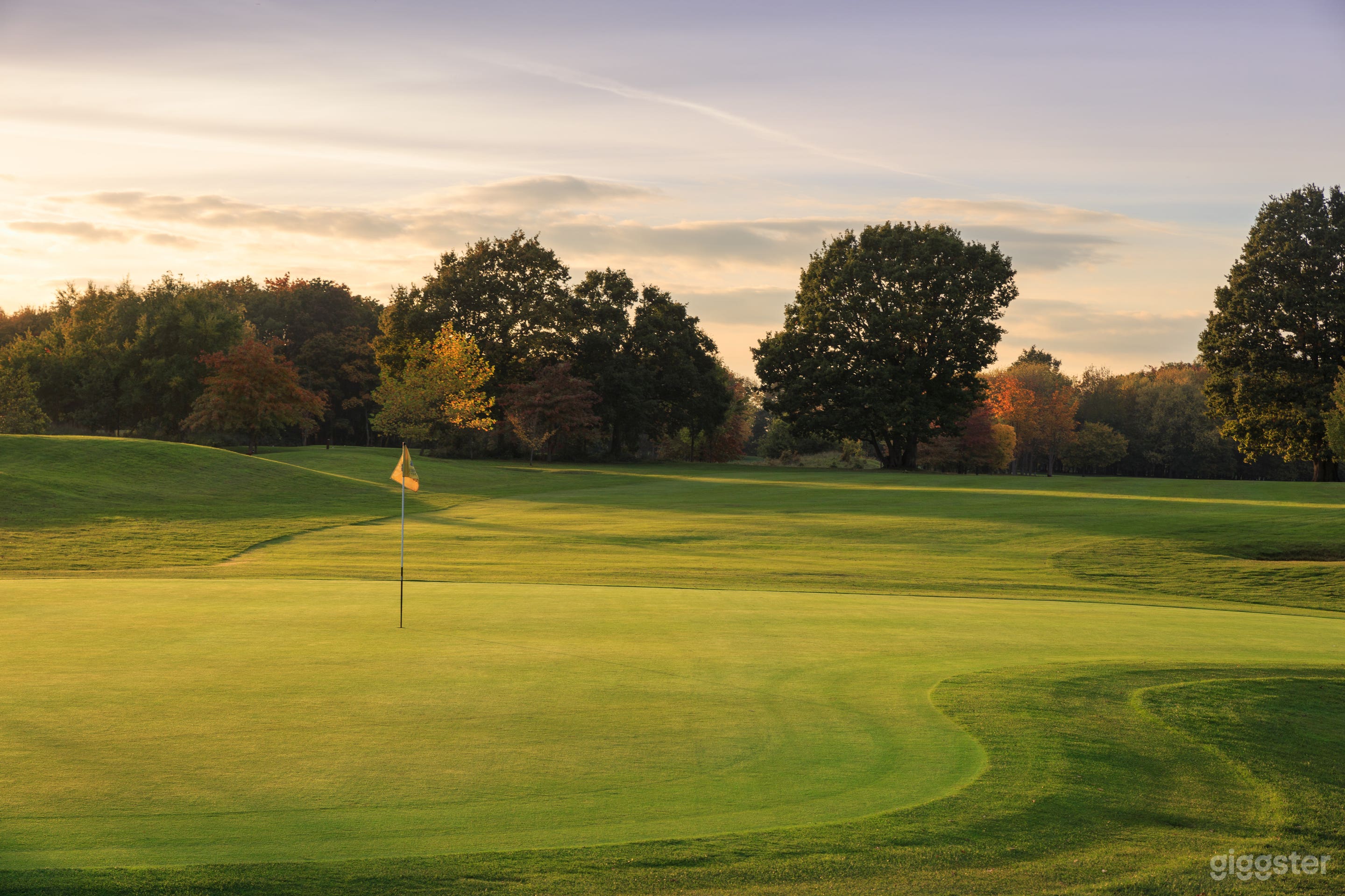 One of Surrey’s Friendliest Golf Clubs Photo 1