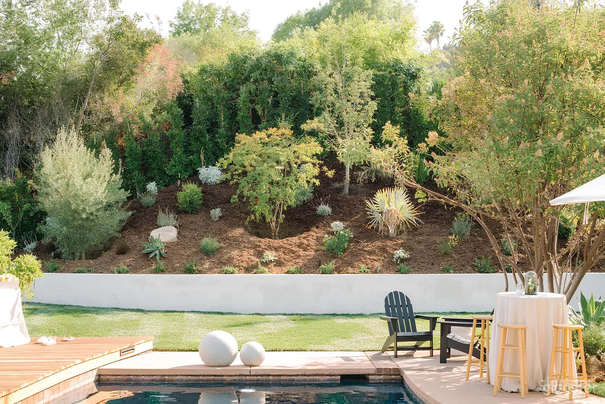 Bright &amp; Unique Brookstead Pool Escape Photo 4