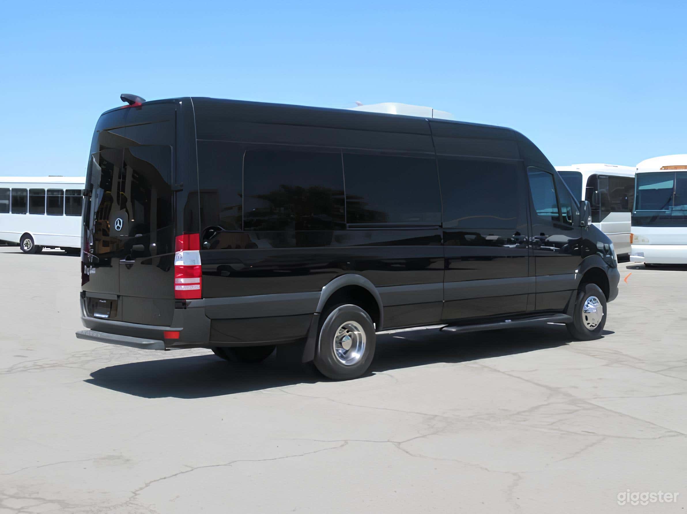 2023 Mercedes Passenger Shuttle Photo 4