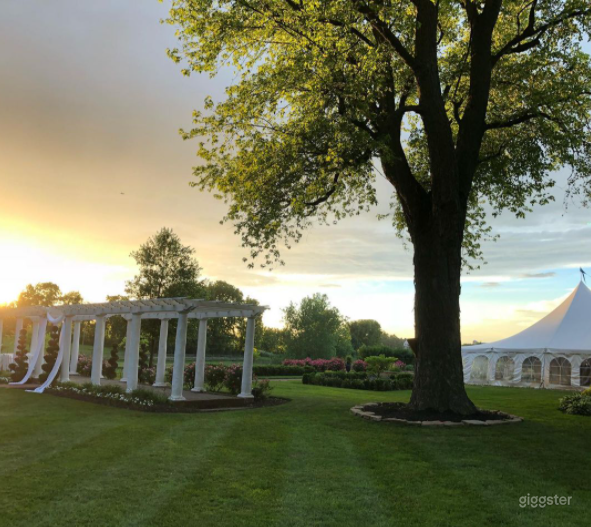 Historic Outdoor Barn Venue Photo 2
