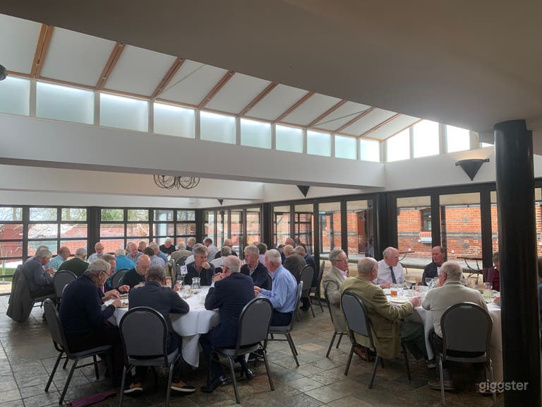  Golf Club's Bar & Restaurant 
