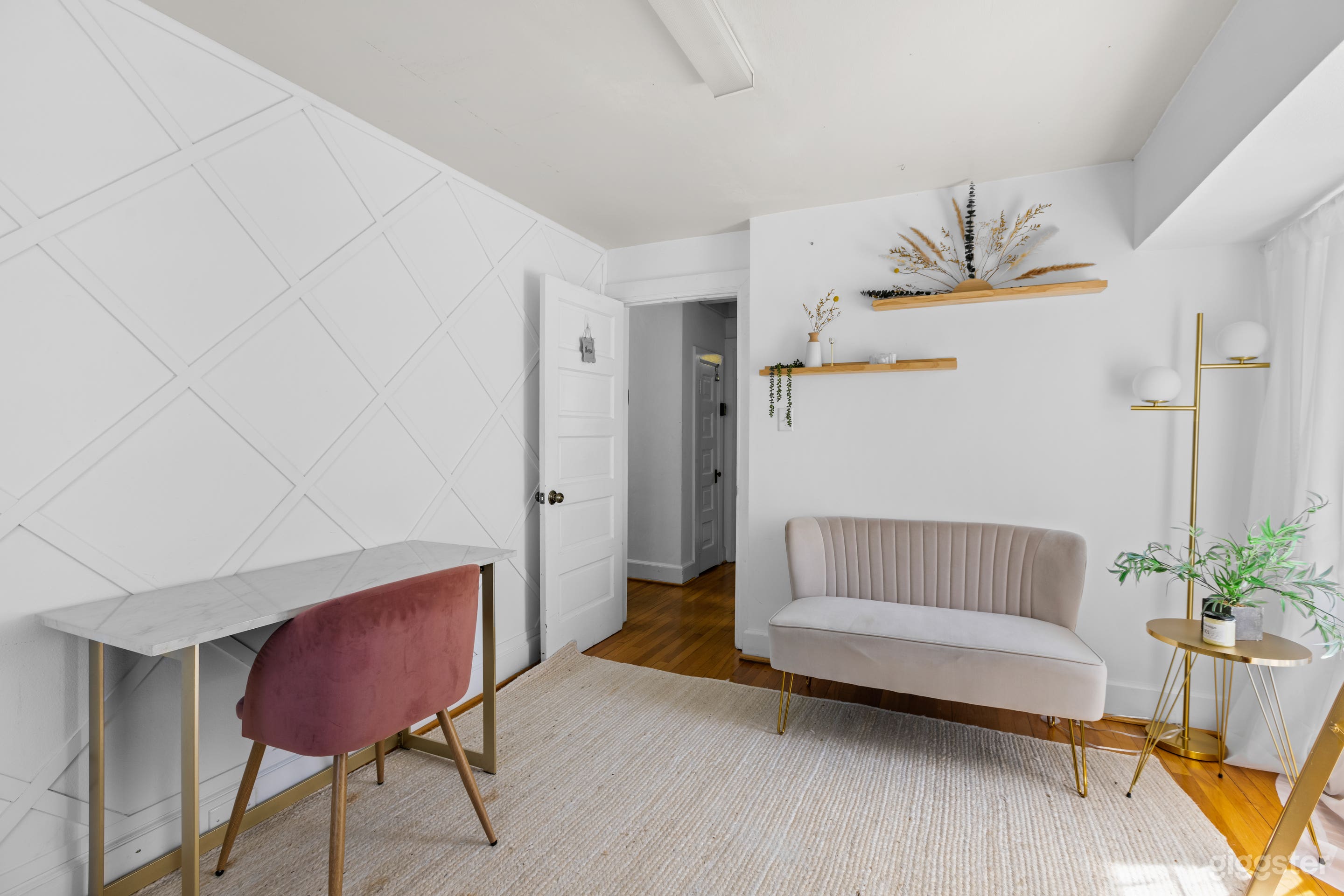 White Label Lifestyle Photography Studio Photo 2