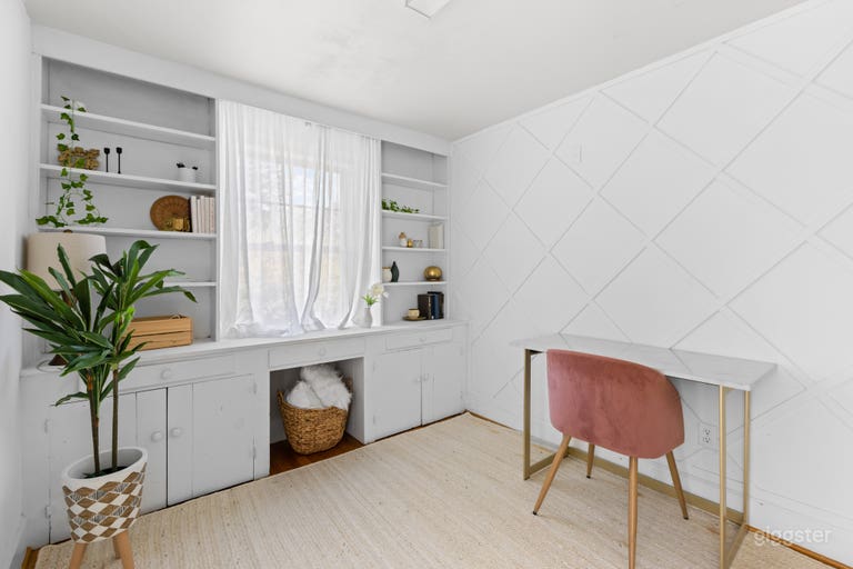  White Label Lifestyle Photography Studio 