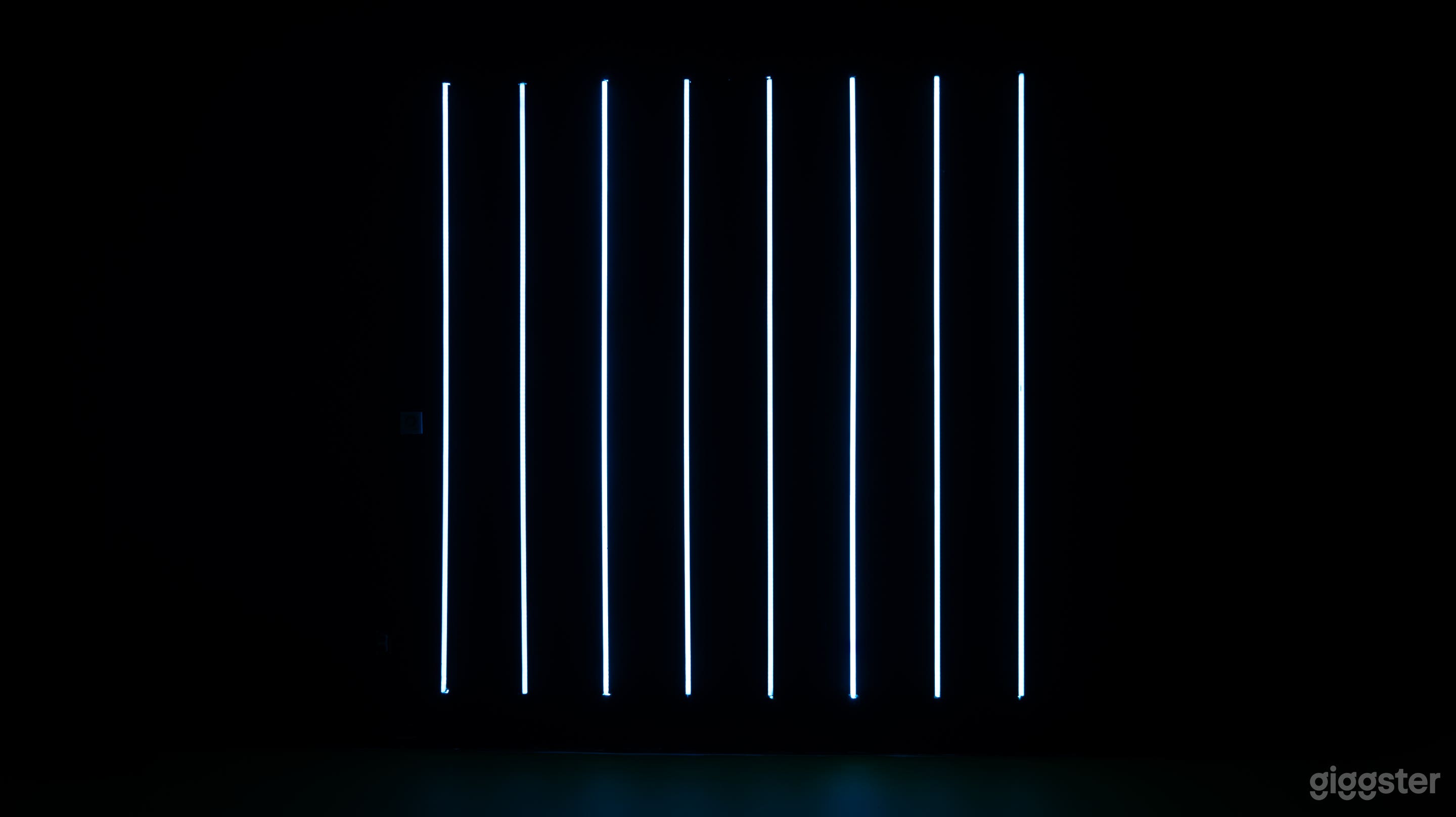 Blackout Photo/Video Studio Rgb walls Photo 4