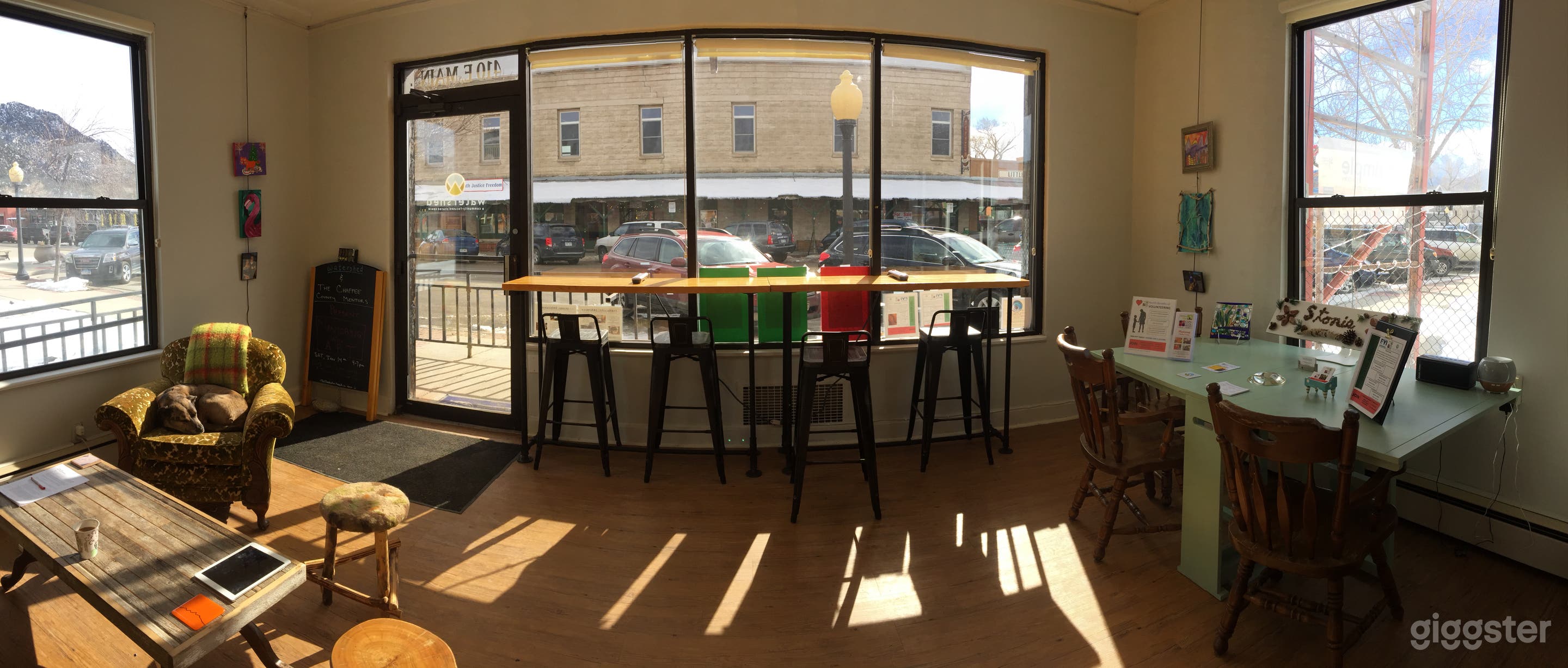 Storefront In Old Ranger Station On Main Photo 1