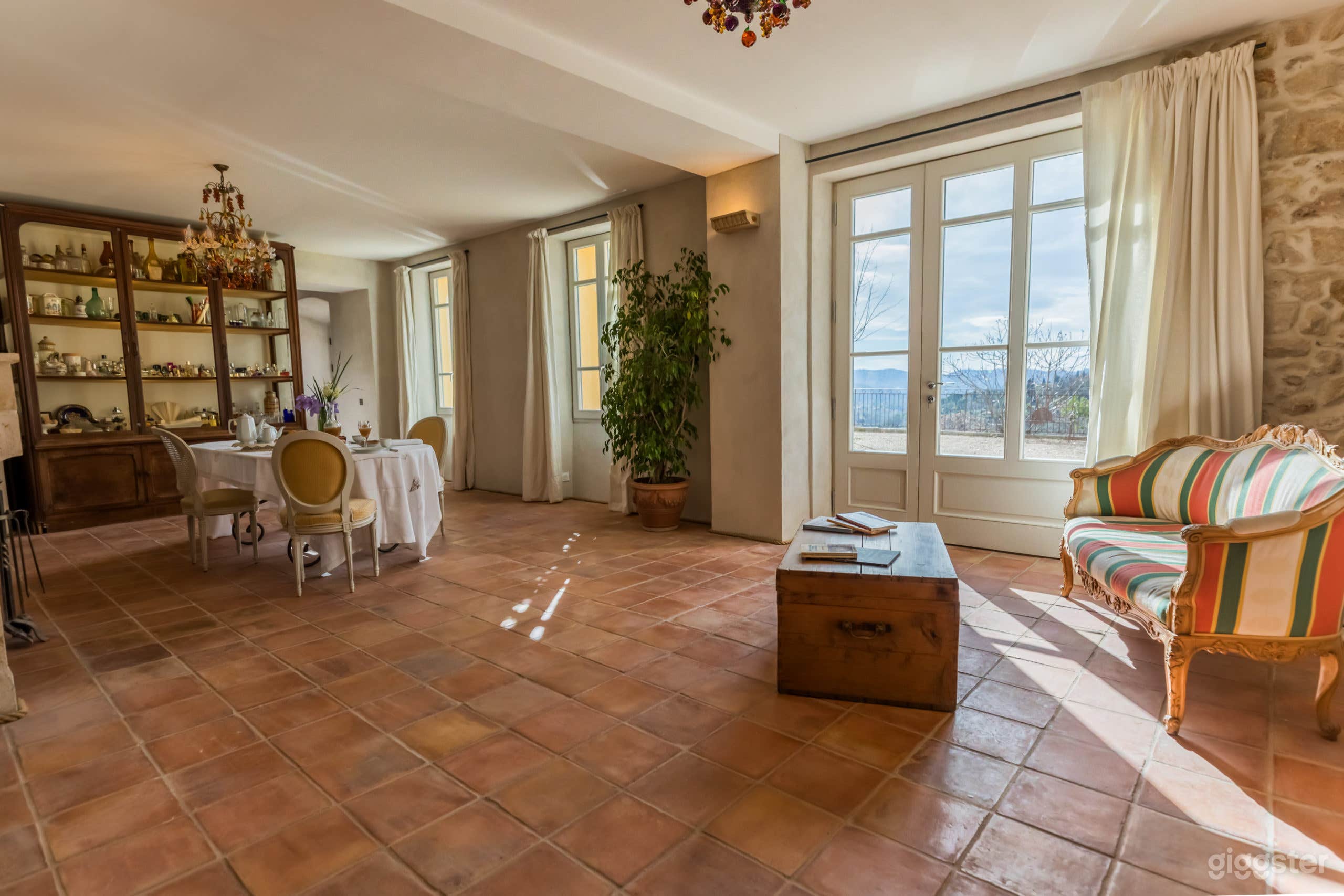 Photo de Salon de la Cascade Parfumée 4