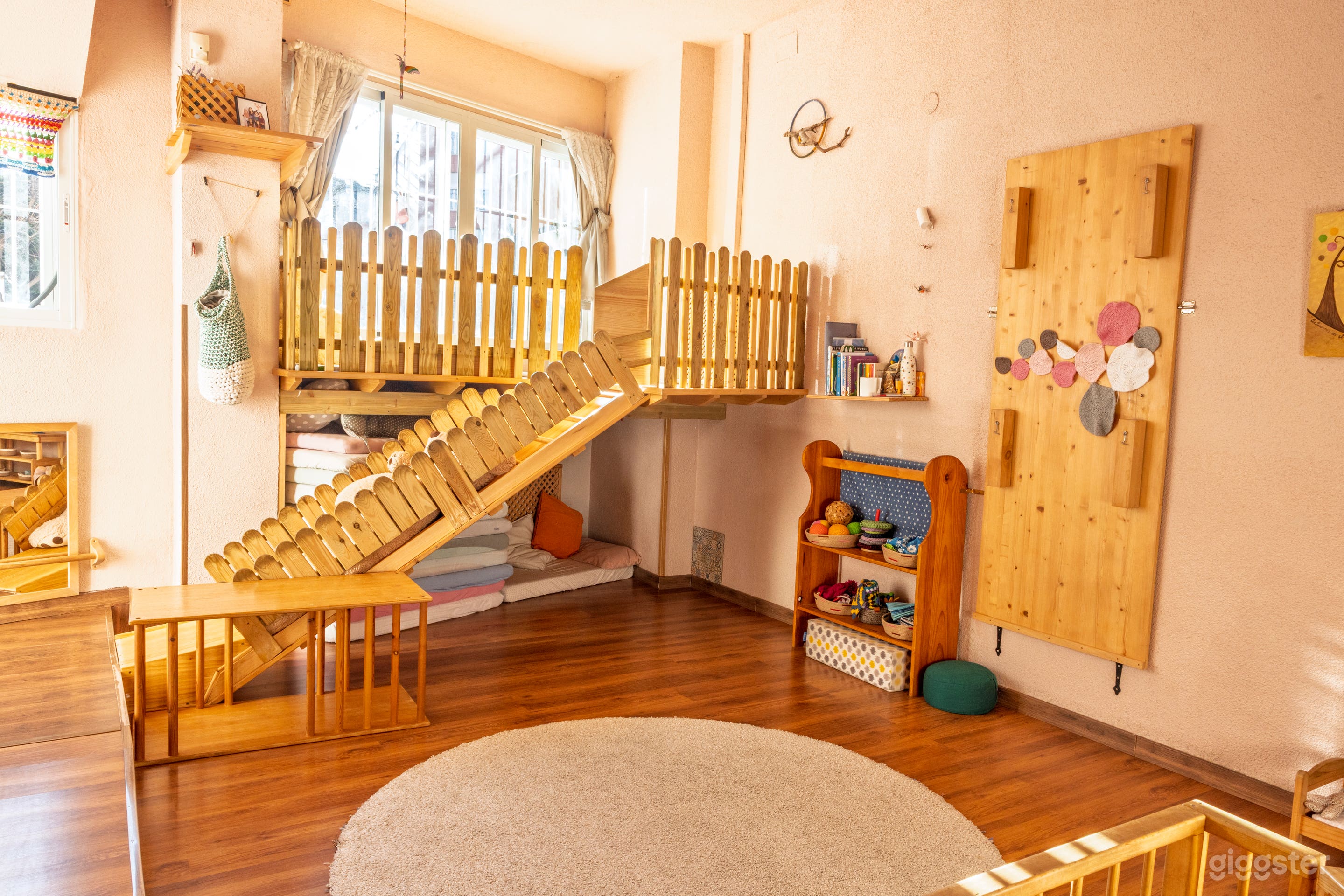 Cozy wooden space in the center of Madrid Full Venue Foto 4