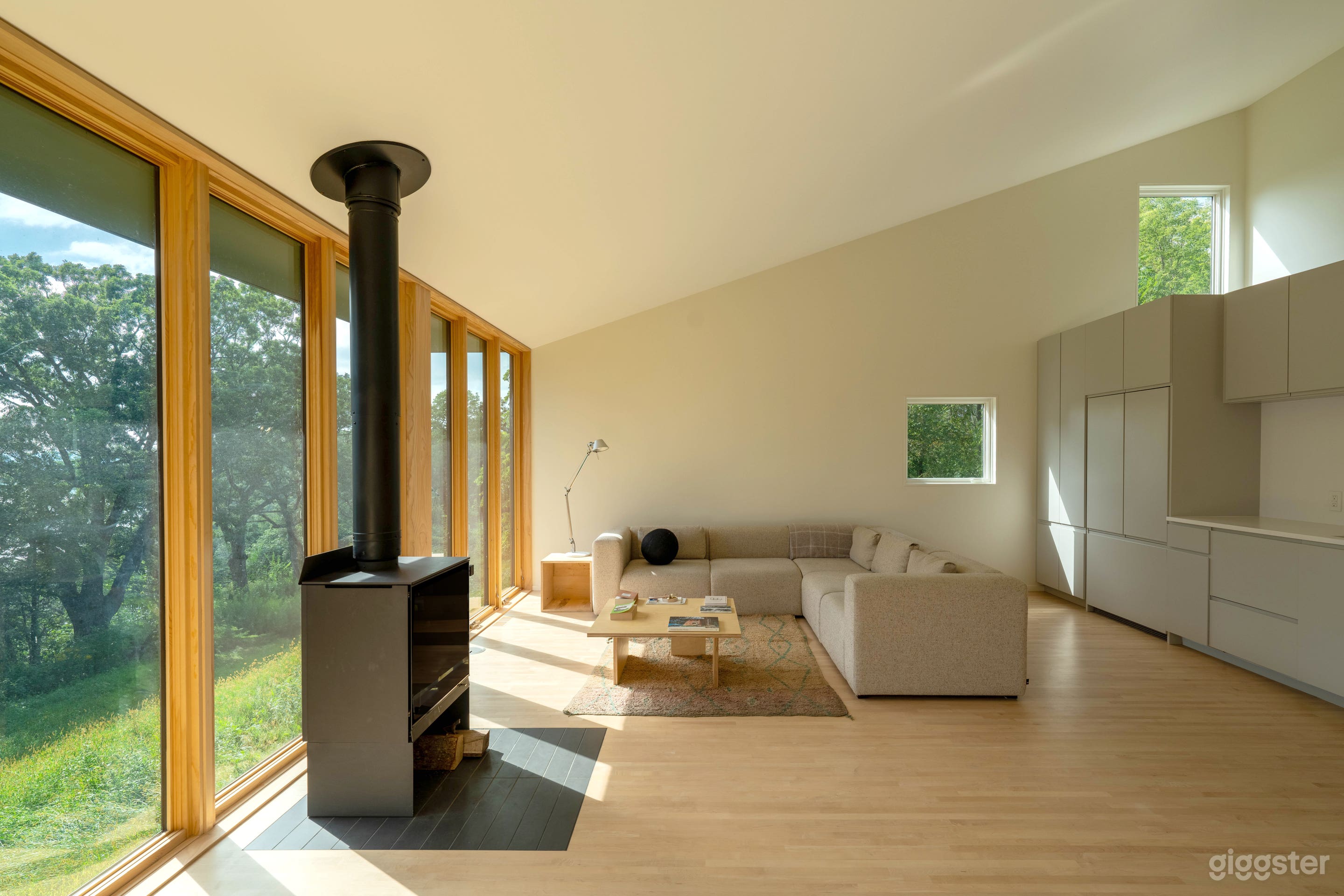 Modern Lake Pepin House Photo 2