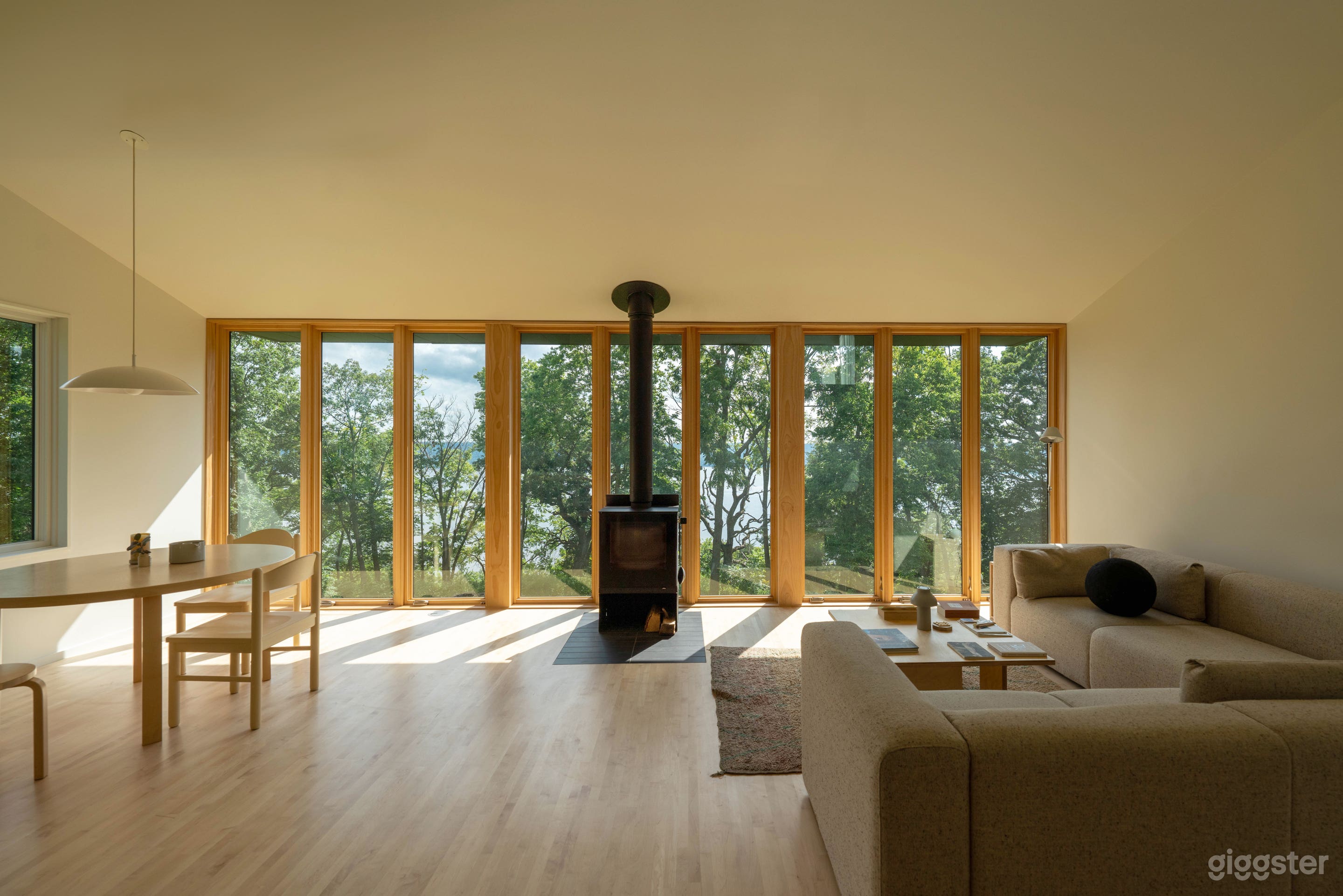 Modern Lake Pepin House Photo 1