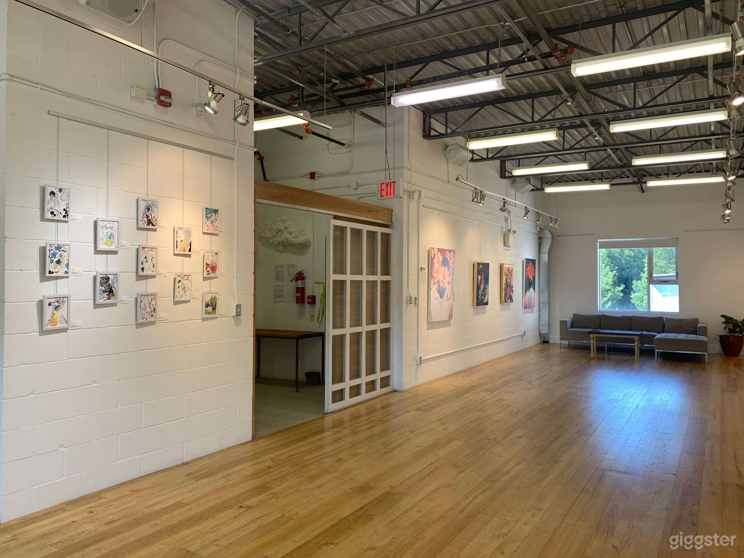 Art Gallery In Heritage Building Photo 2