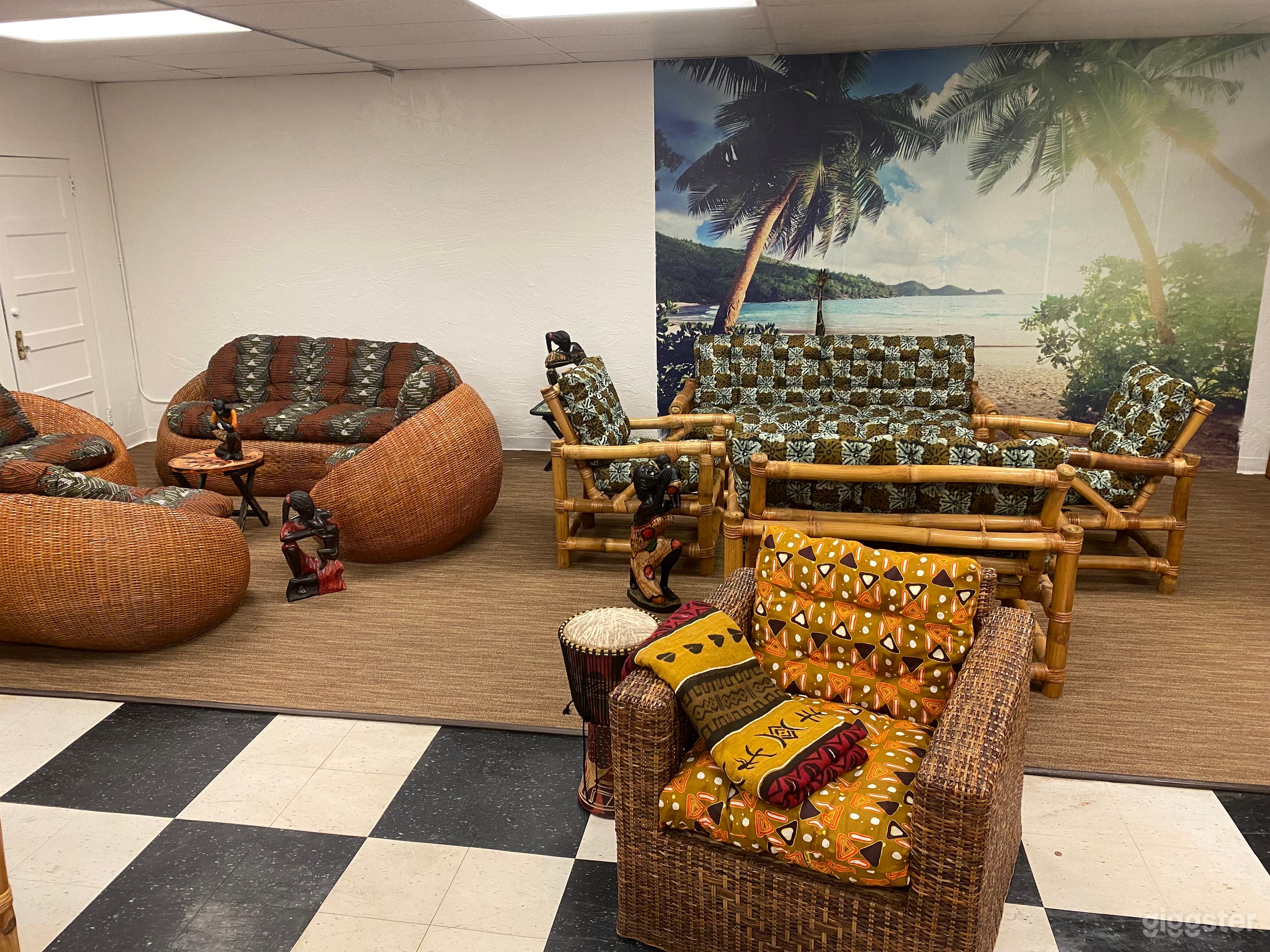 Beautiful Downtown Lomita Retail/Event Space Photo 3