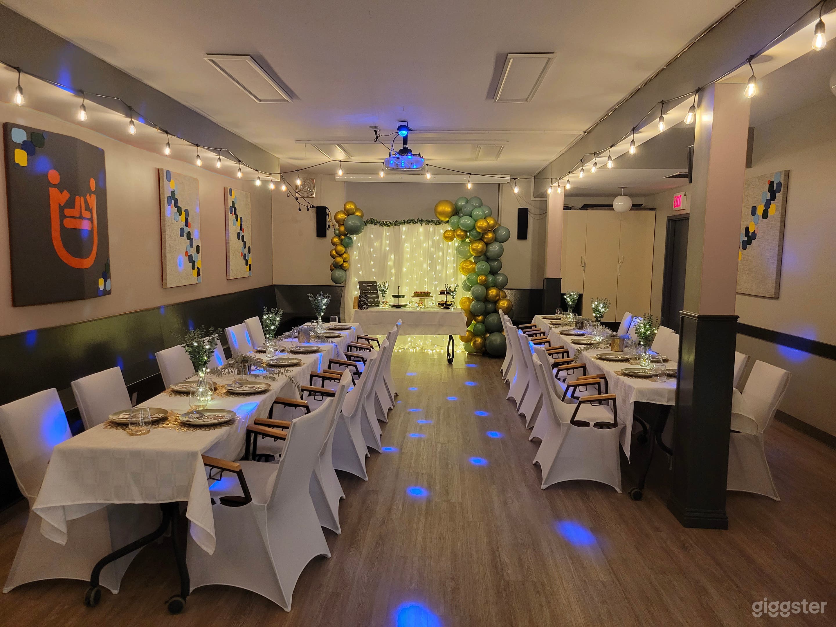 Social / Business Meeting Room in Little Italy Photo 1