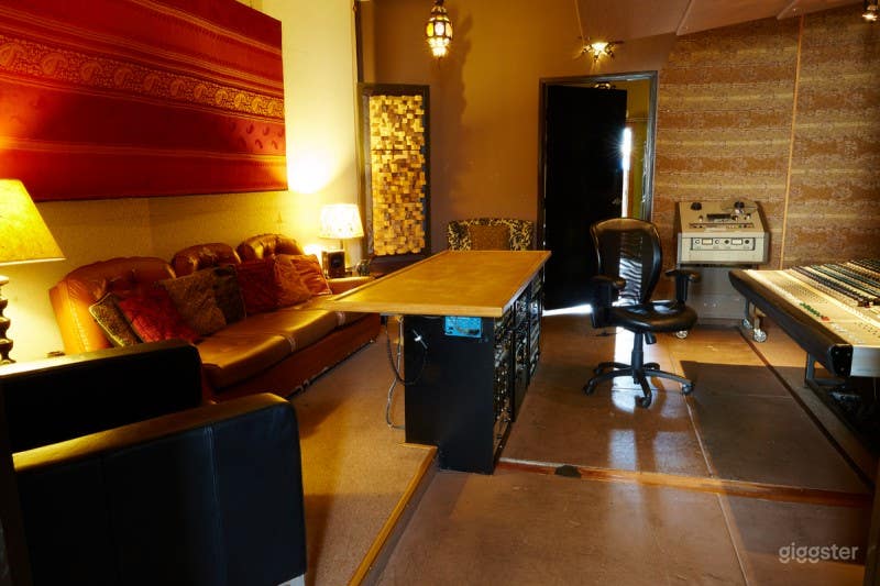 Studio A. Kingsize Soundlabs Photo 3