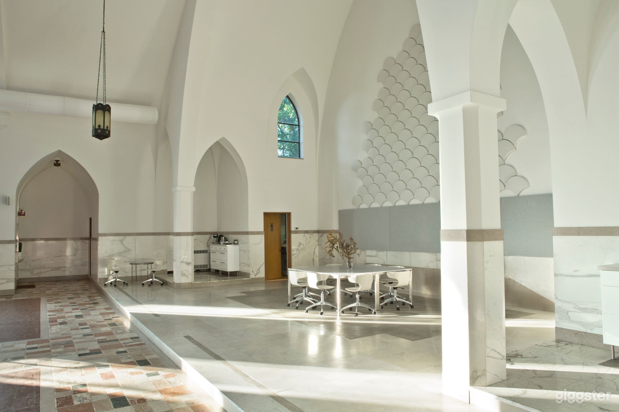 Unique Photo/Film Studio Photo 4