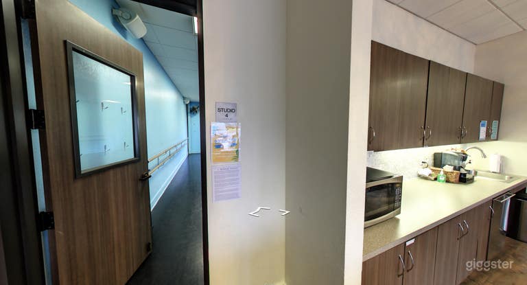 Dance Studio 4 