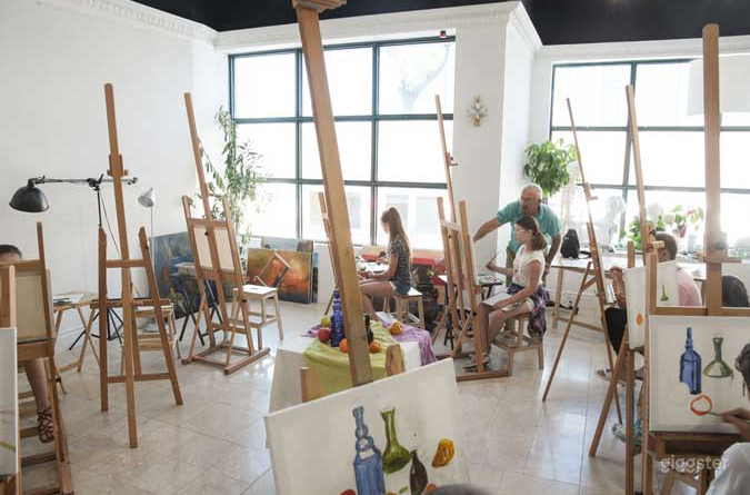 Perfect space for art classes and workshops!