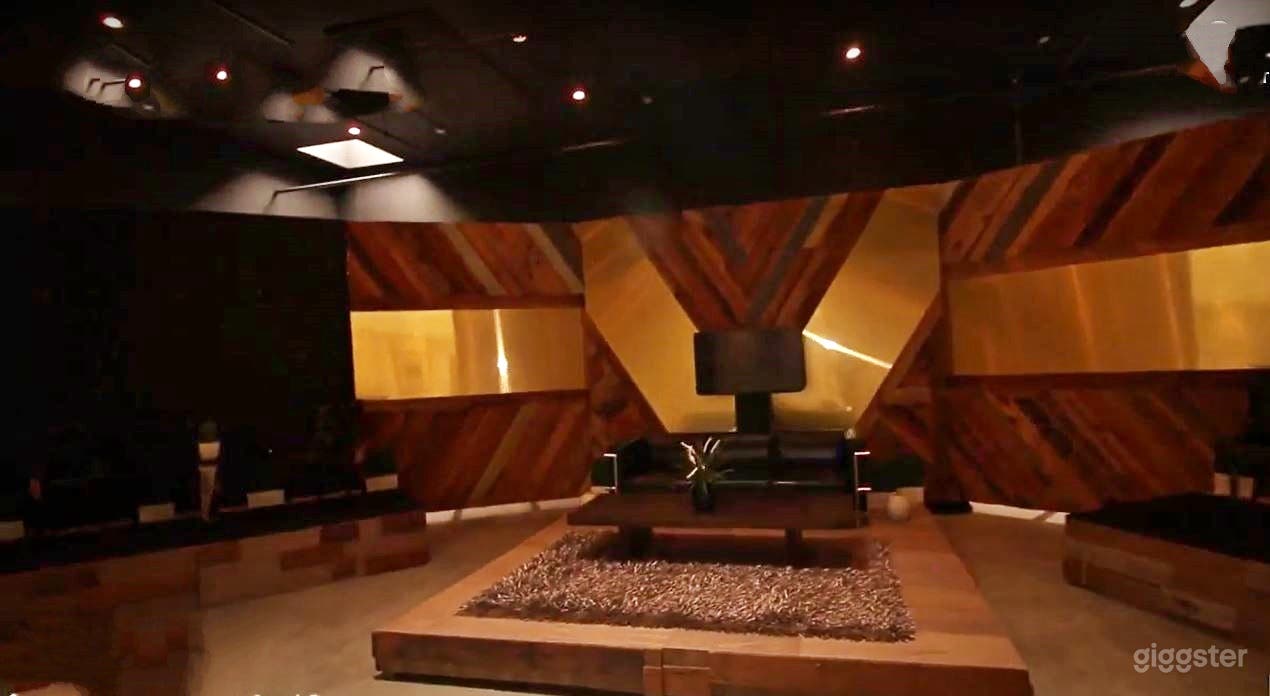 Stage B Studio in Canoga Park Photo 4