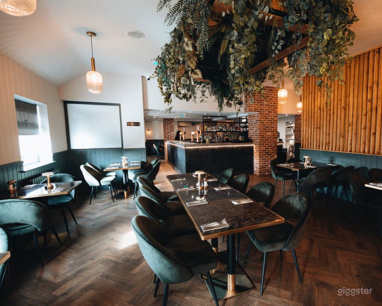  Gorgeous Indoor Dining Space 