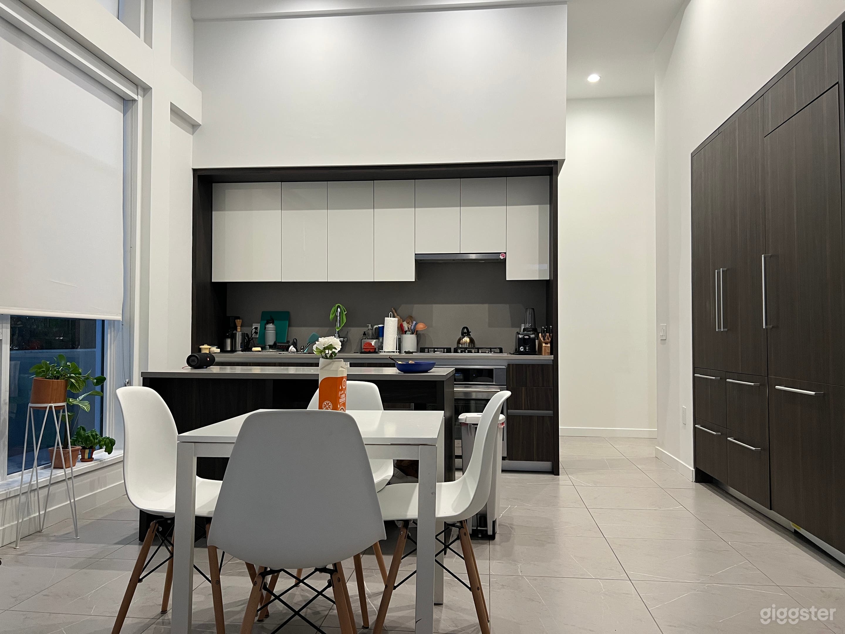 DTLA spacious modern Apt for film and shoot Photo 2