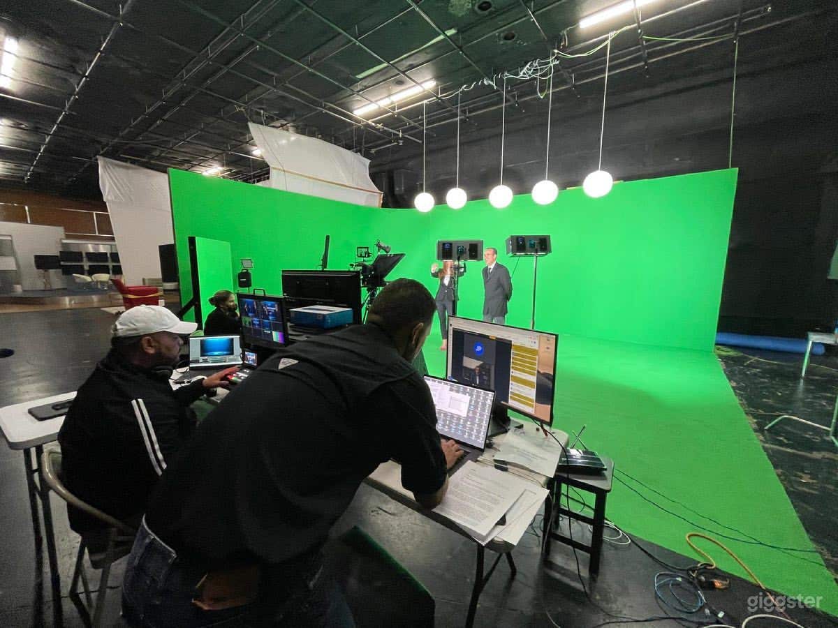 Stage D - Green Screen CYC Photo 2