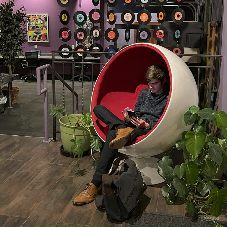  Collective Co-working Space in Nashville Downtown 