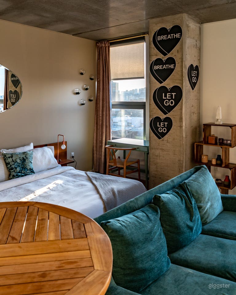  Trendy Philly Penthouse 