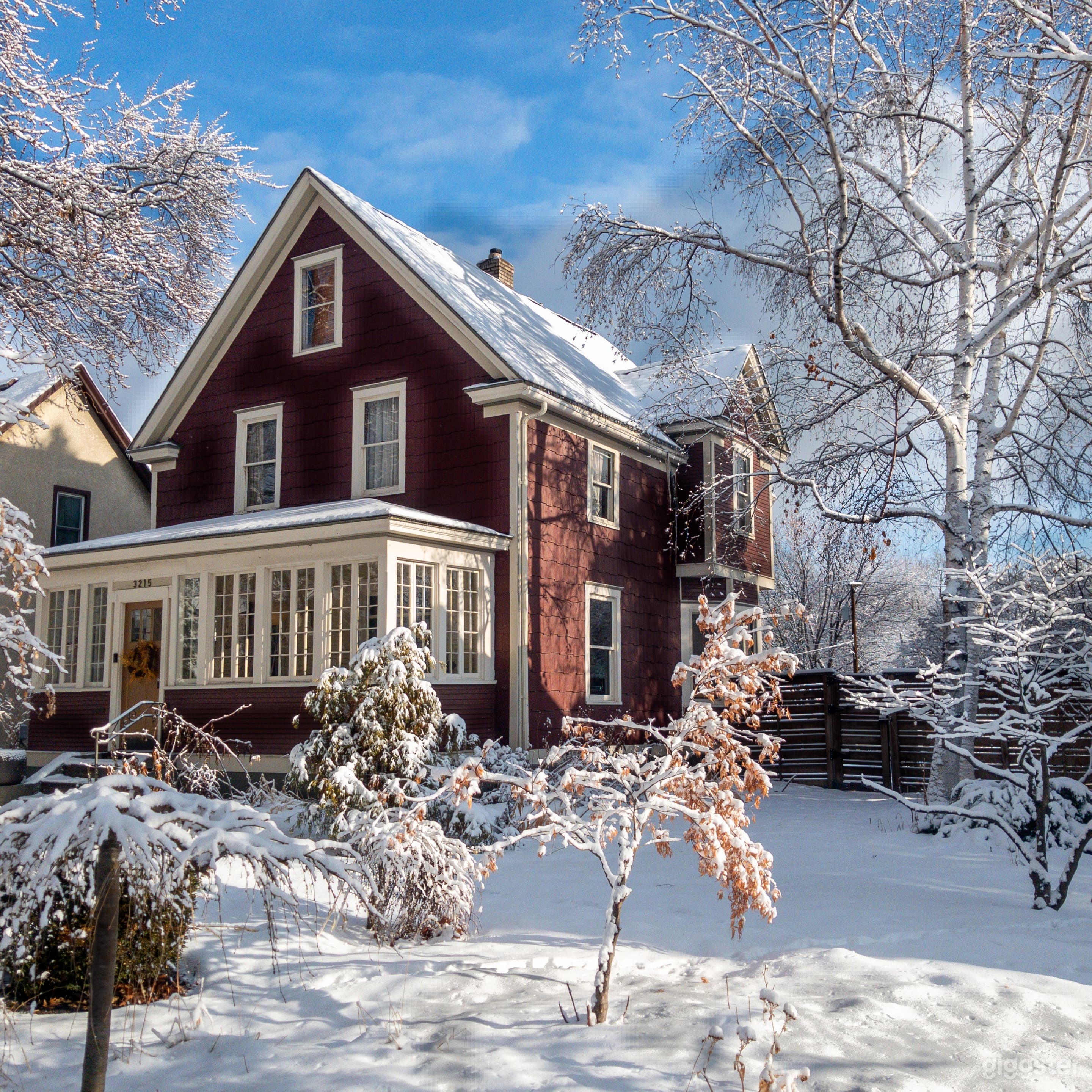 Classic American Foursquare  Photo 1