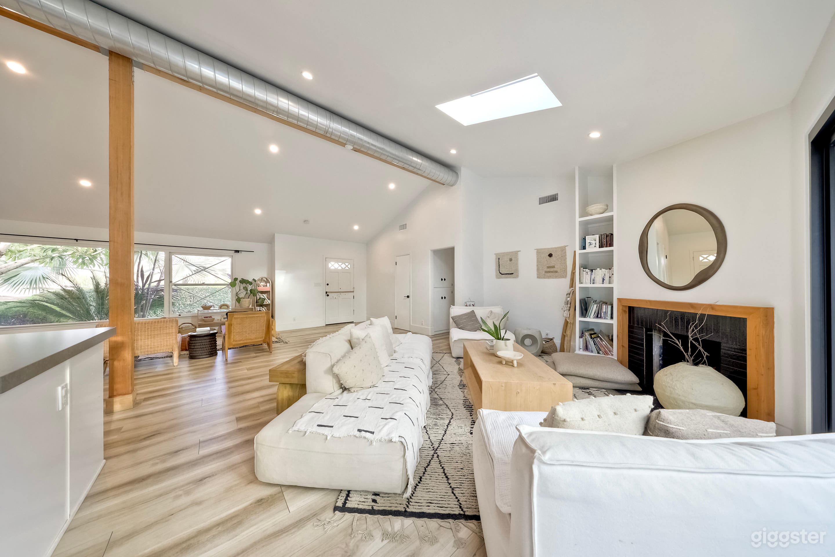 One of a Kind MidCentury Modern Compound Photo 1