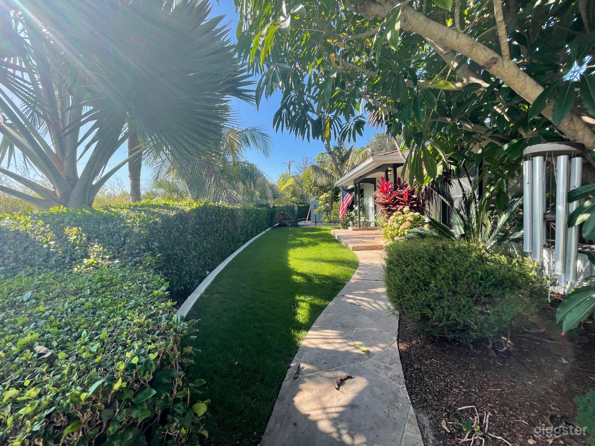 One of a Kind MidCentury Modern Compound Photo 3