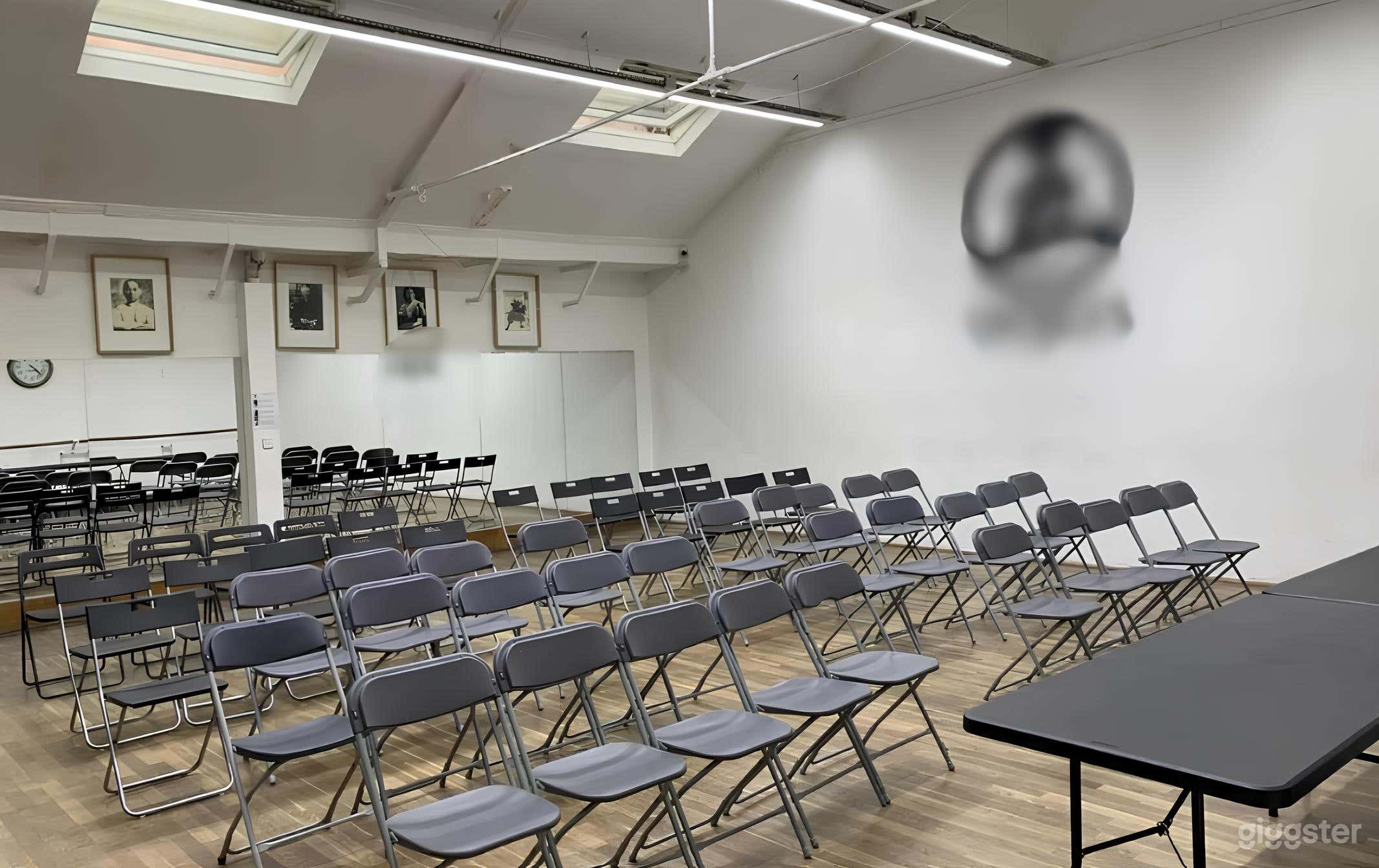 Beautiful Gym with Wooden Floors Photo 2