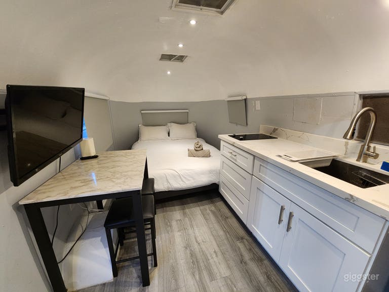  PROMO: Beautiful Airstream ready for film! 