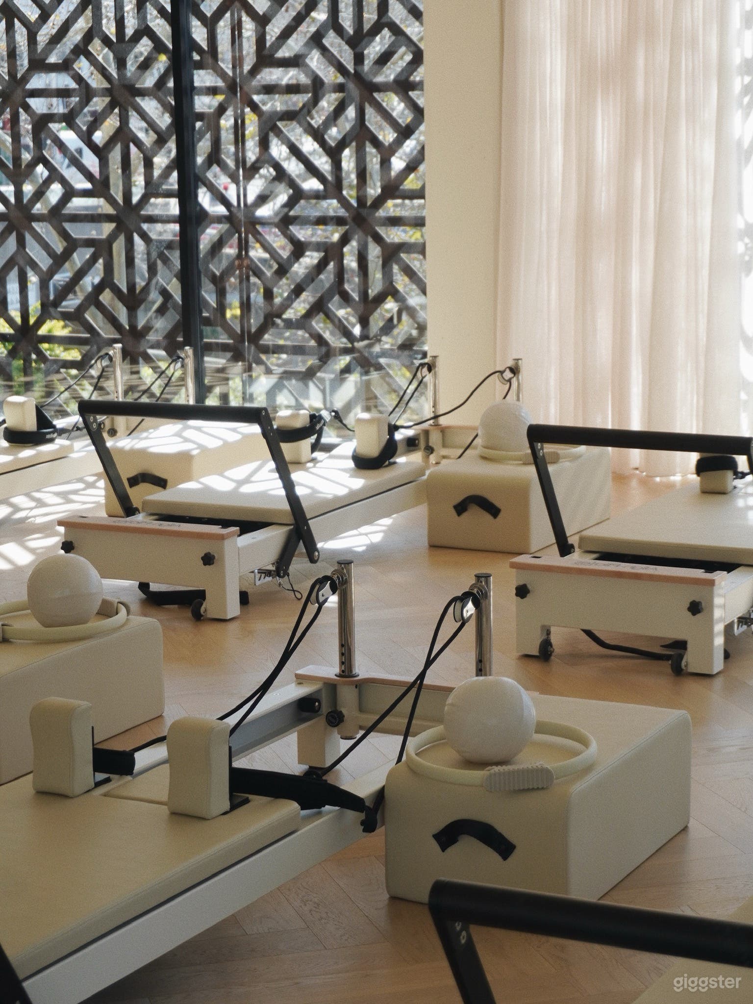 Boutique Pilates Studio in Darlinghurst | 10 Reformers Photo 2