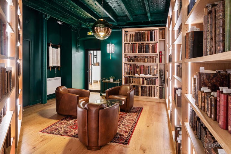  Bibliothèque historique au cœur de Paris 
