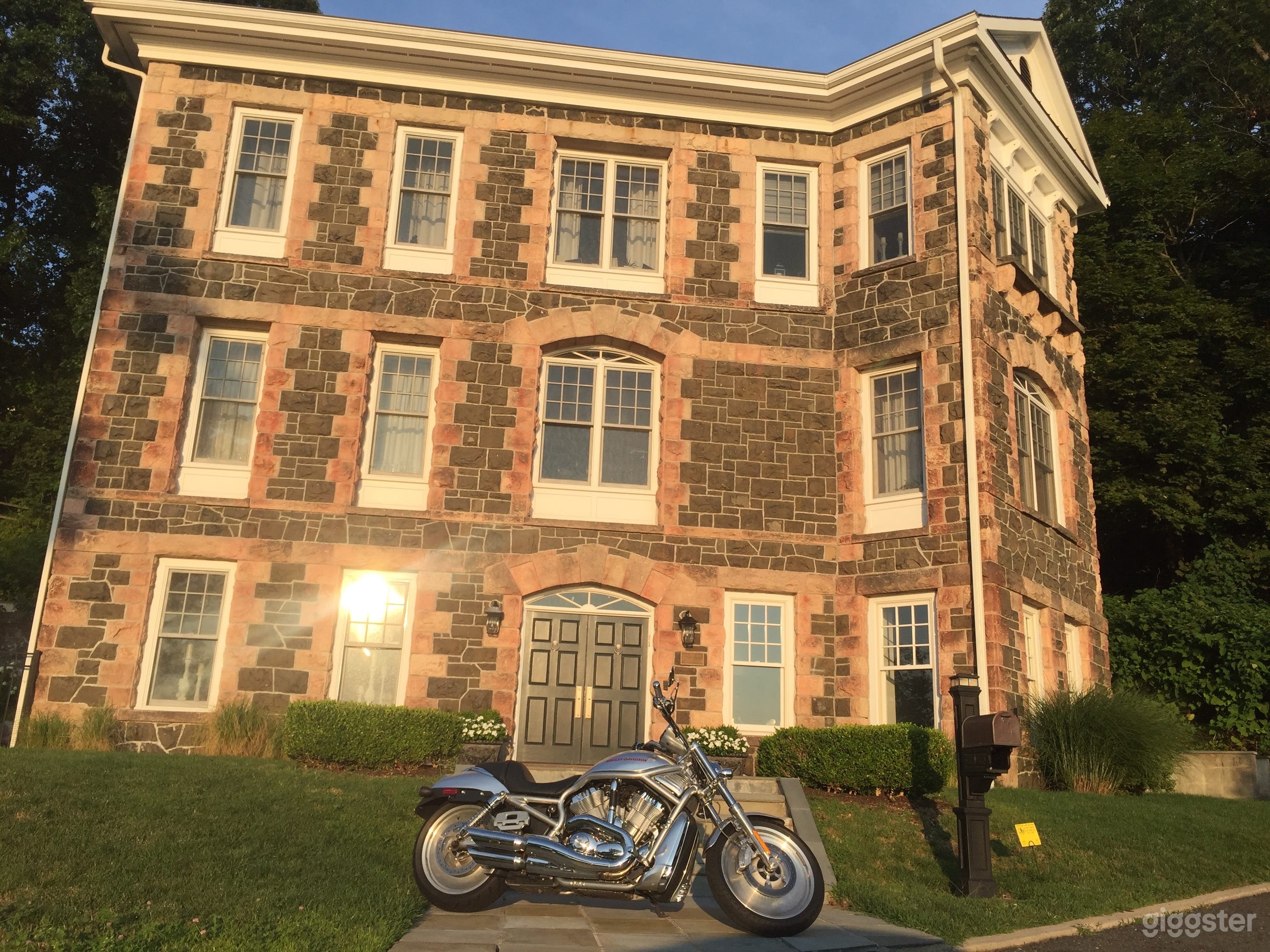 Stone Mansion Modern interior Hudson River Views Photo 2