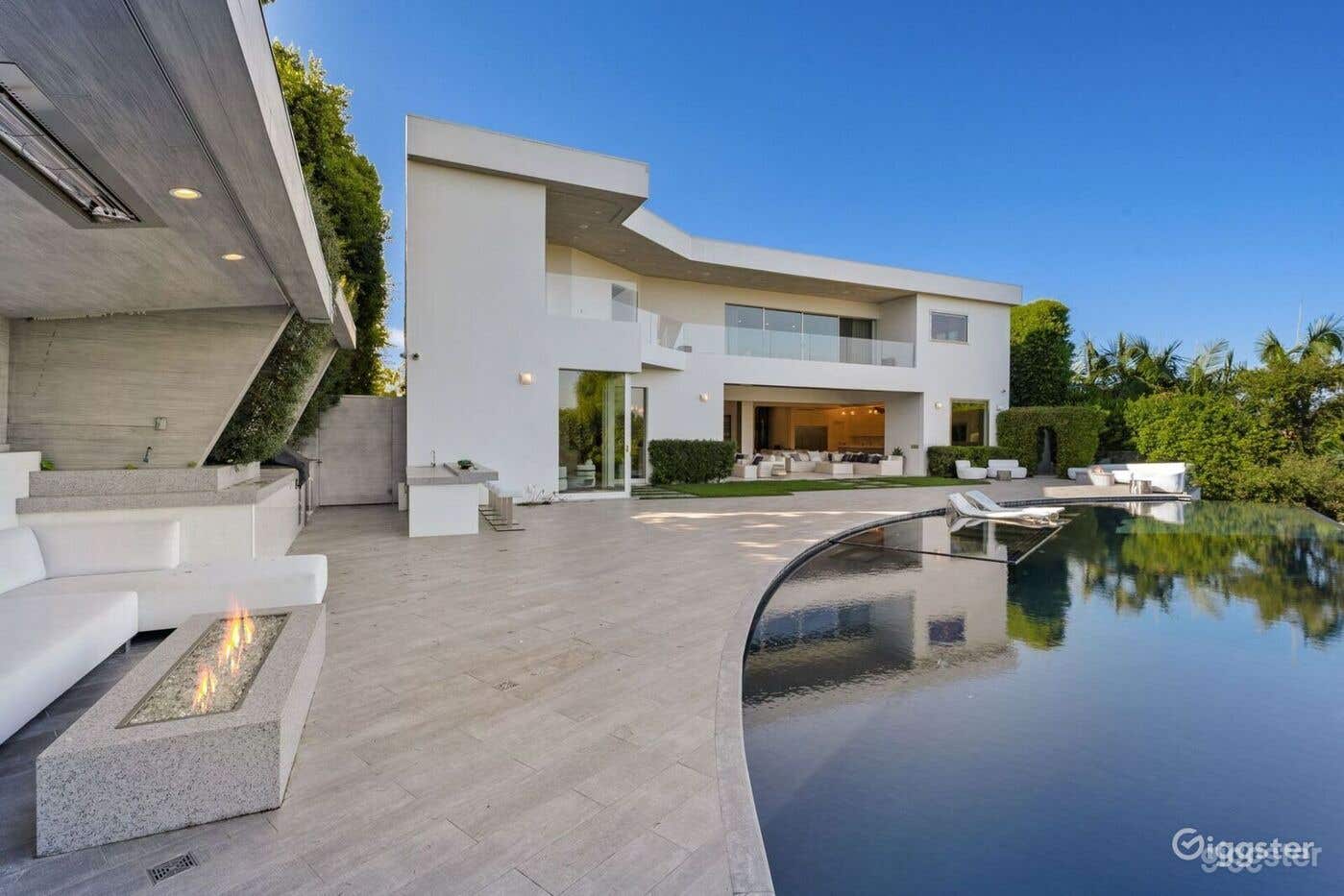  BEL AIR ELEGANCE: CINEMATIC VILLA/POOL Photo 4