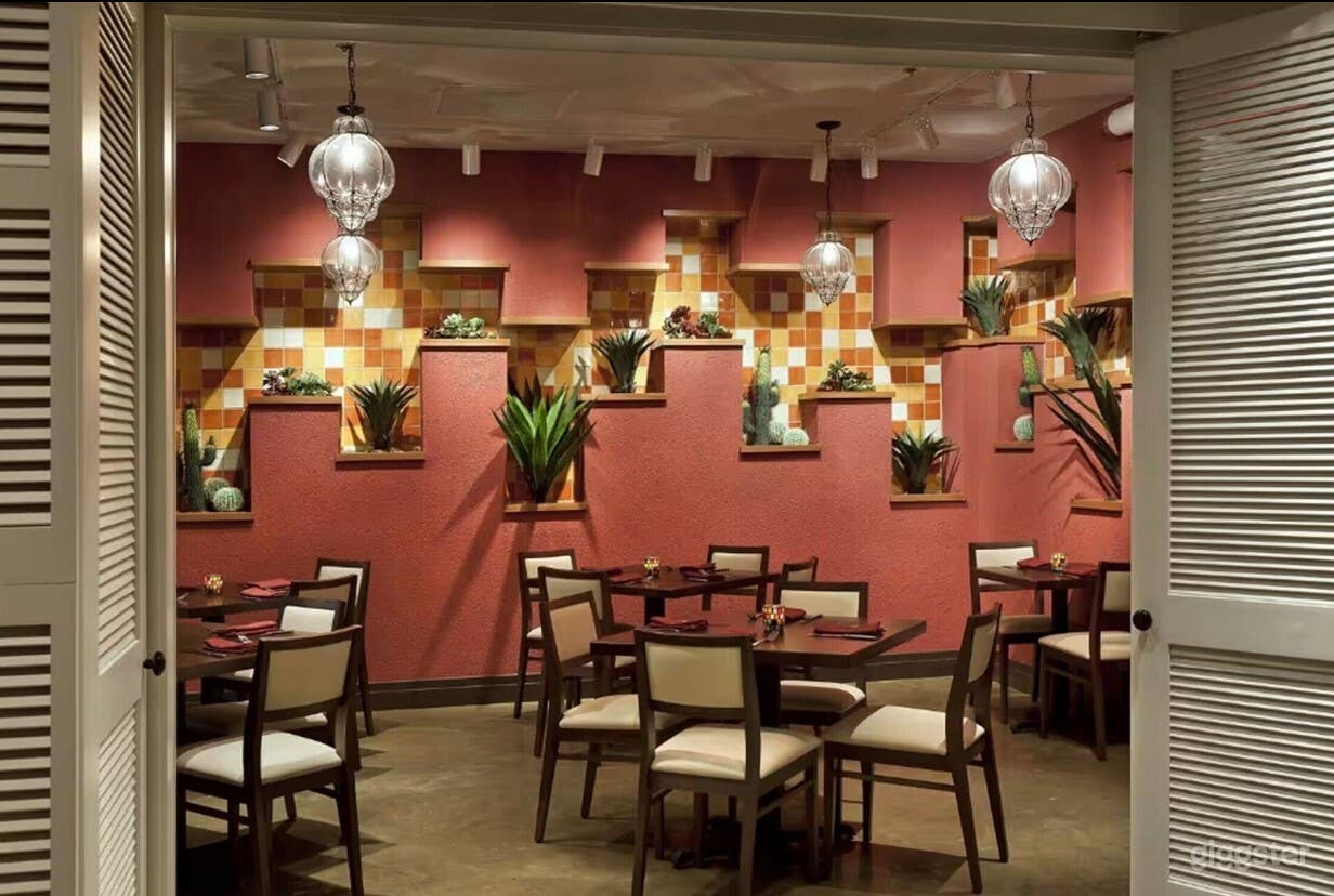 Exclusive Private Dining Room Photo 3