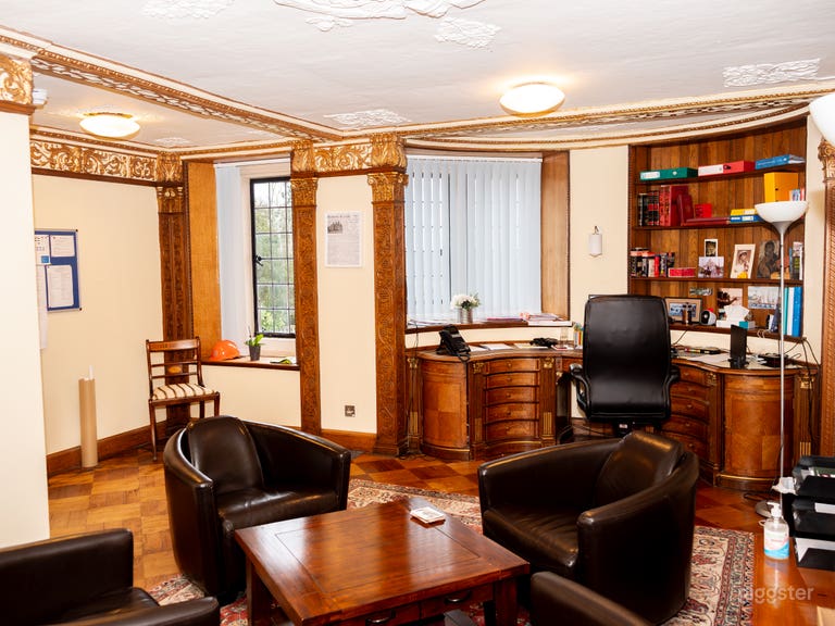  Elizabethan Style School  