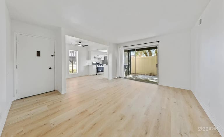  Modern Minimalist Condo Near the Strip with Private Patio 