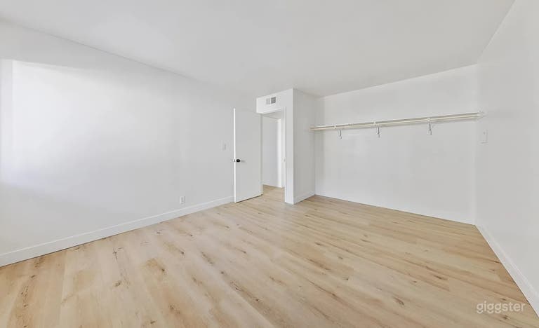  Modern Minimalist Condo Near the Strip with Private Patio 
