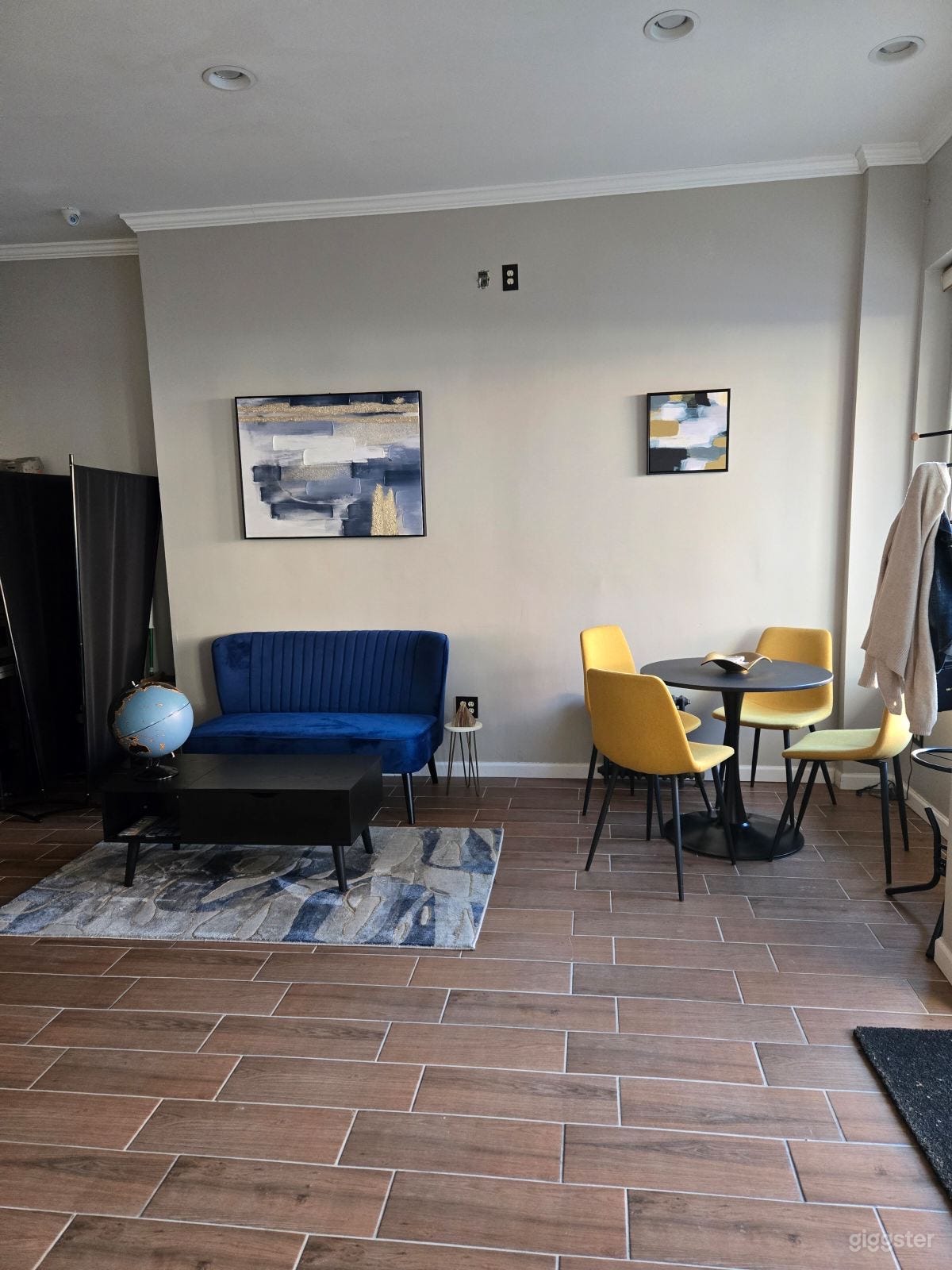 Modern Office & Flex Space Photo 4