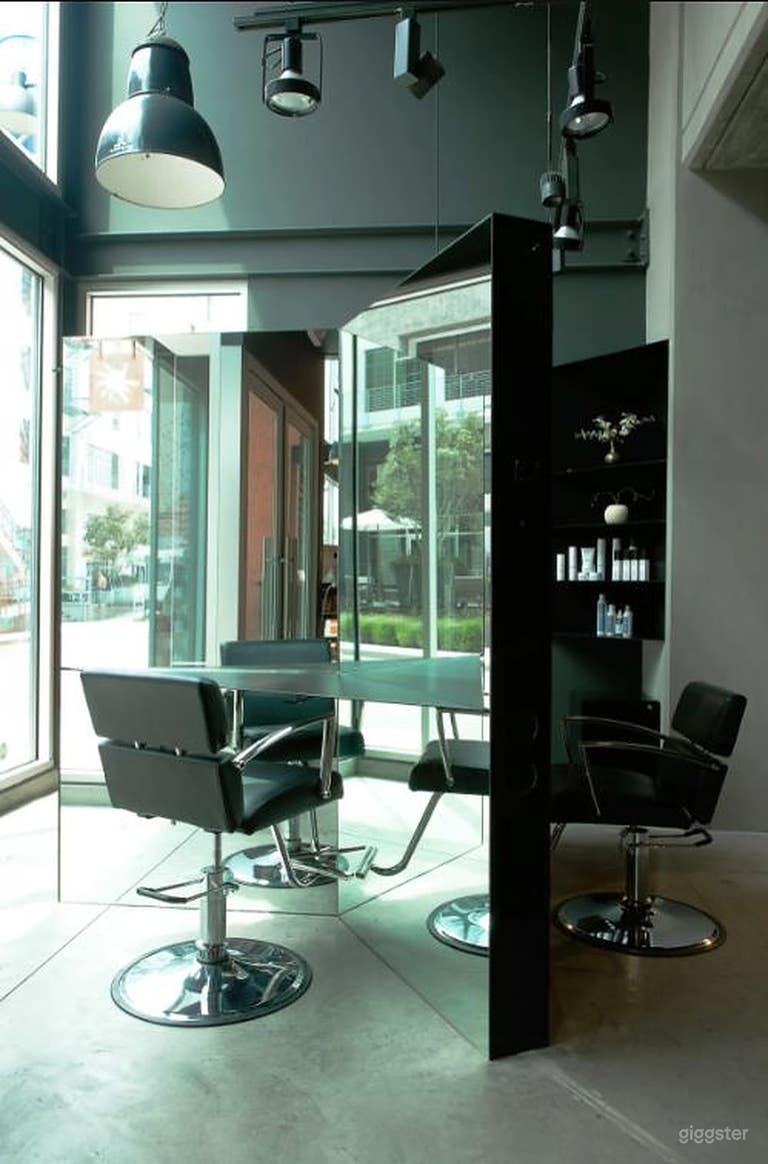  Salon Space in downtown Los Angeles  