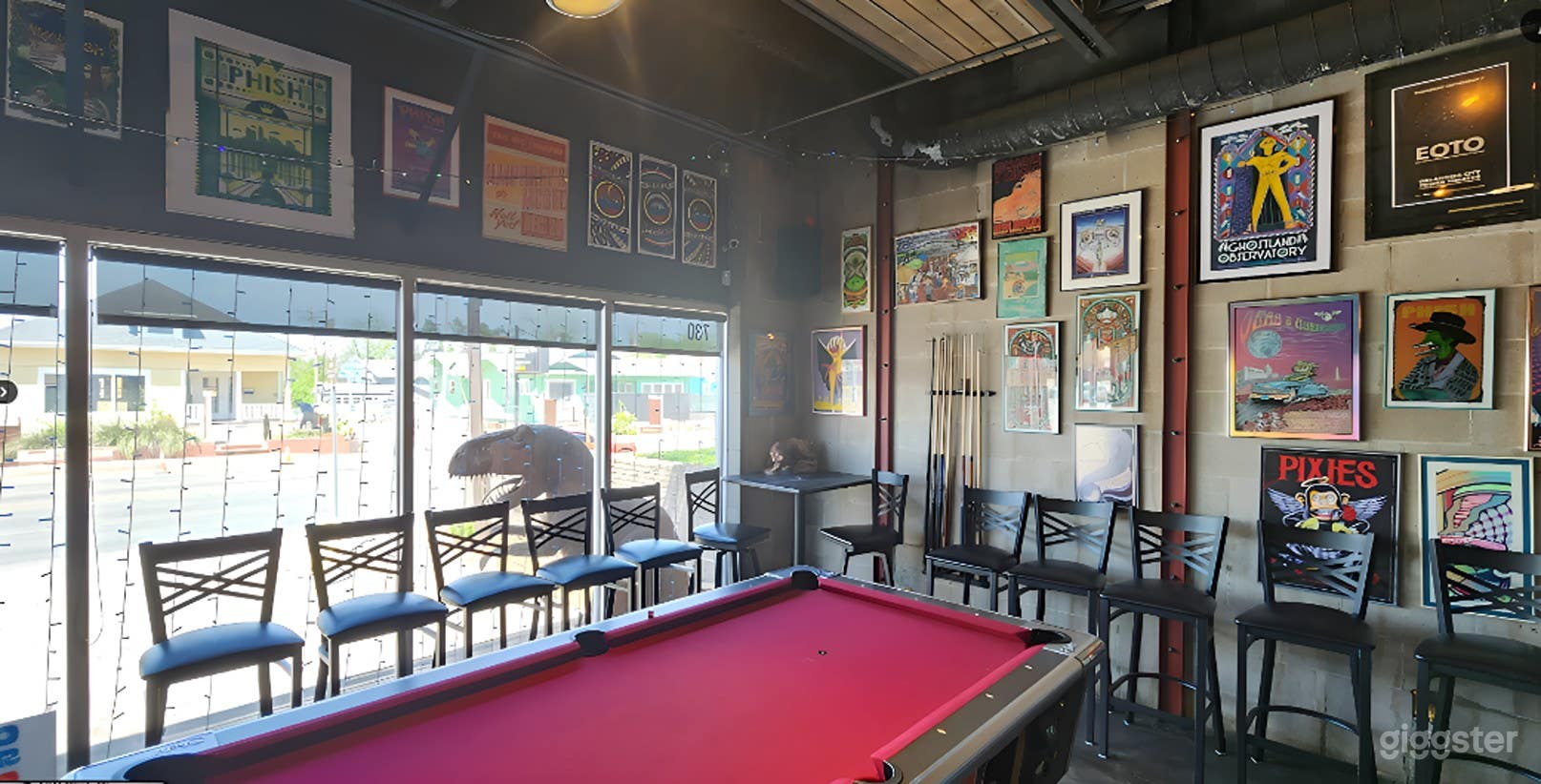 Elegant Main Dining Room | Seats 100 Photo 3