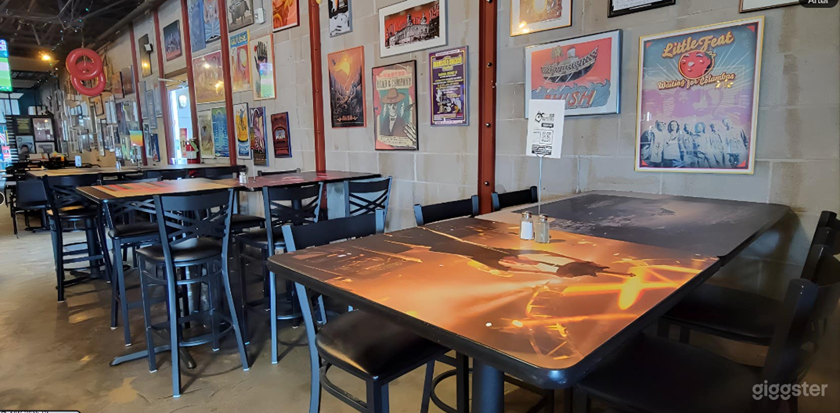 Elegant Main Dining Room | Seats 100 Photo 1