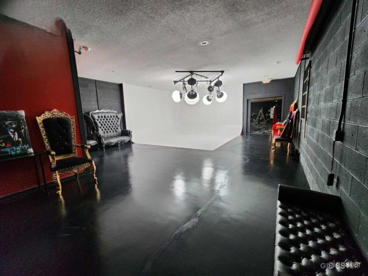 Jacksonville City Production Studio with "Premiere Photo 1