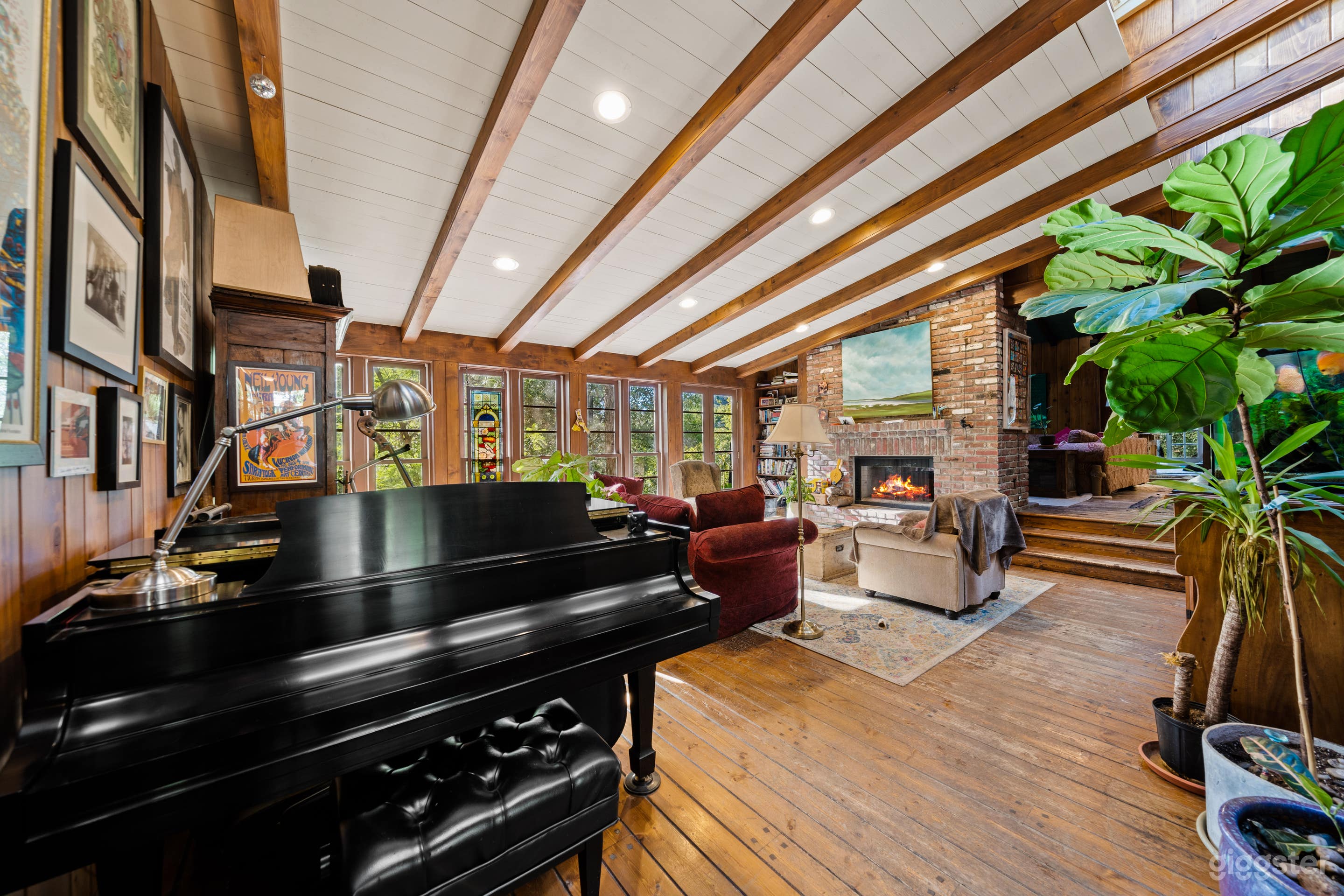 RUSTIC CABIN OASIS IN LA'S MULHOLLAND DRIVE  Photo 4