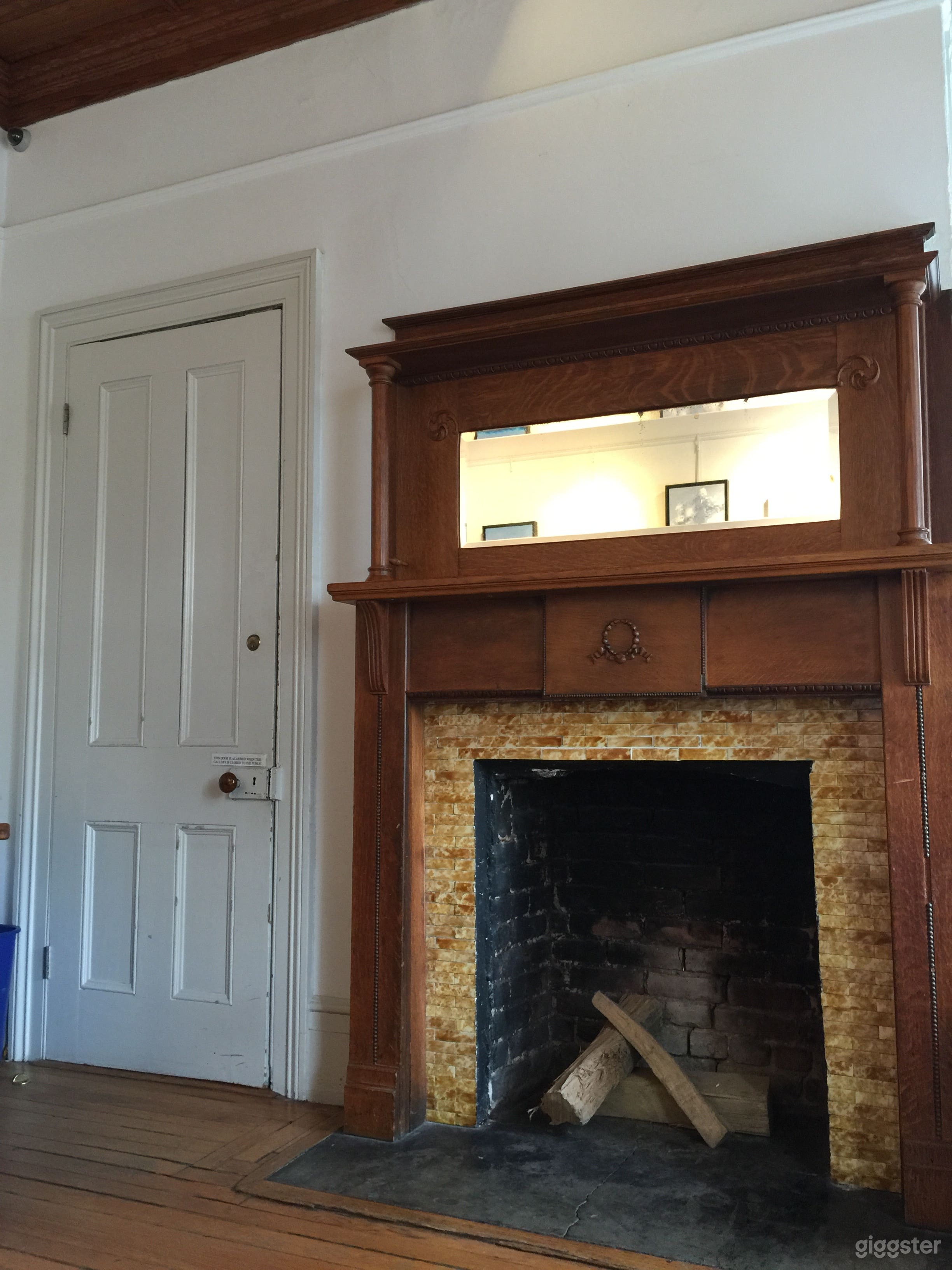 Charming historic artist's home Photo 3