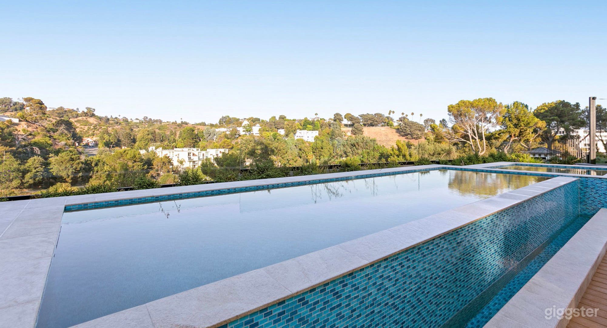 Modern Rooftop Pool Photo 1