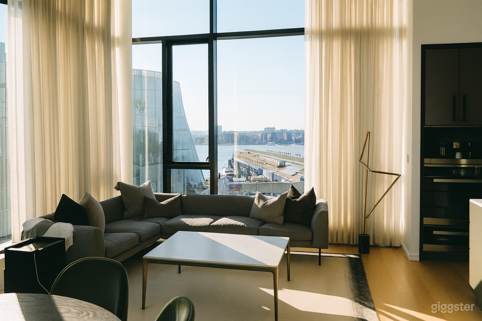 Chelsea Penthouse with City + River Views Photo 3