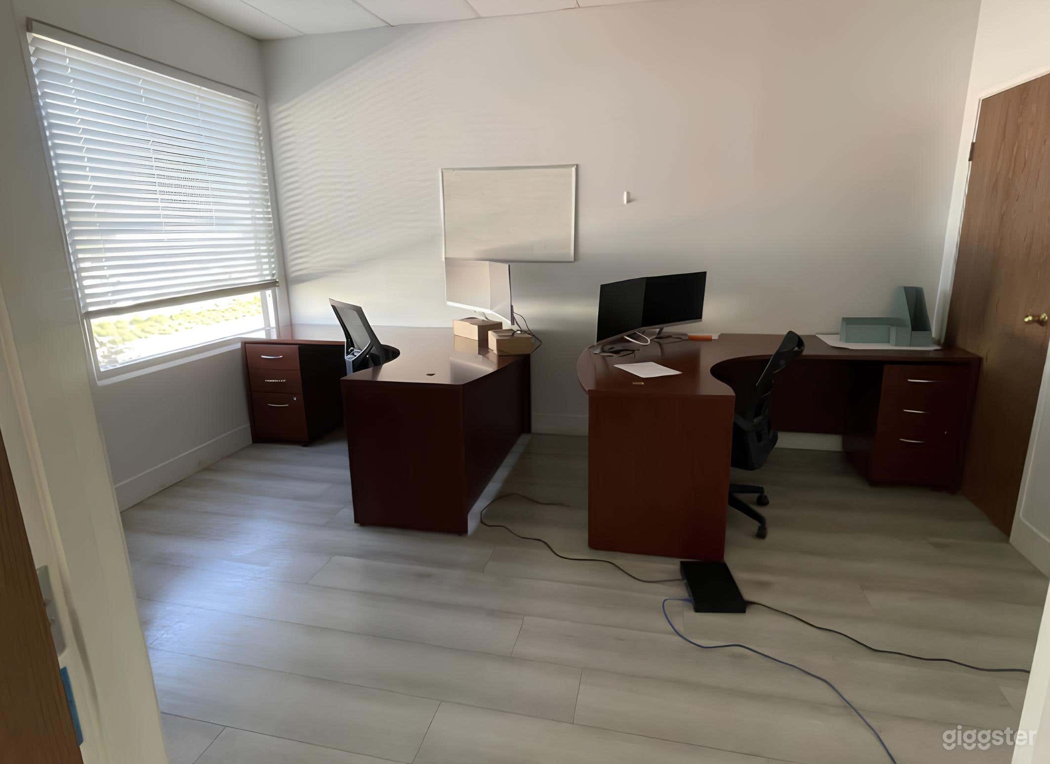 Warehouse Office for Productions Photo 3