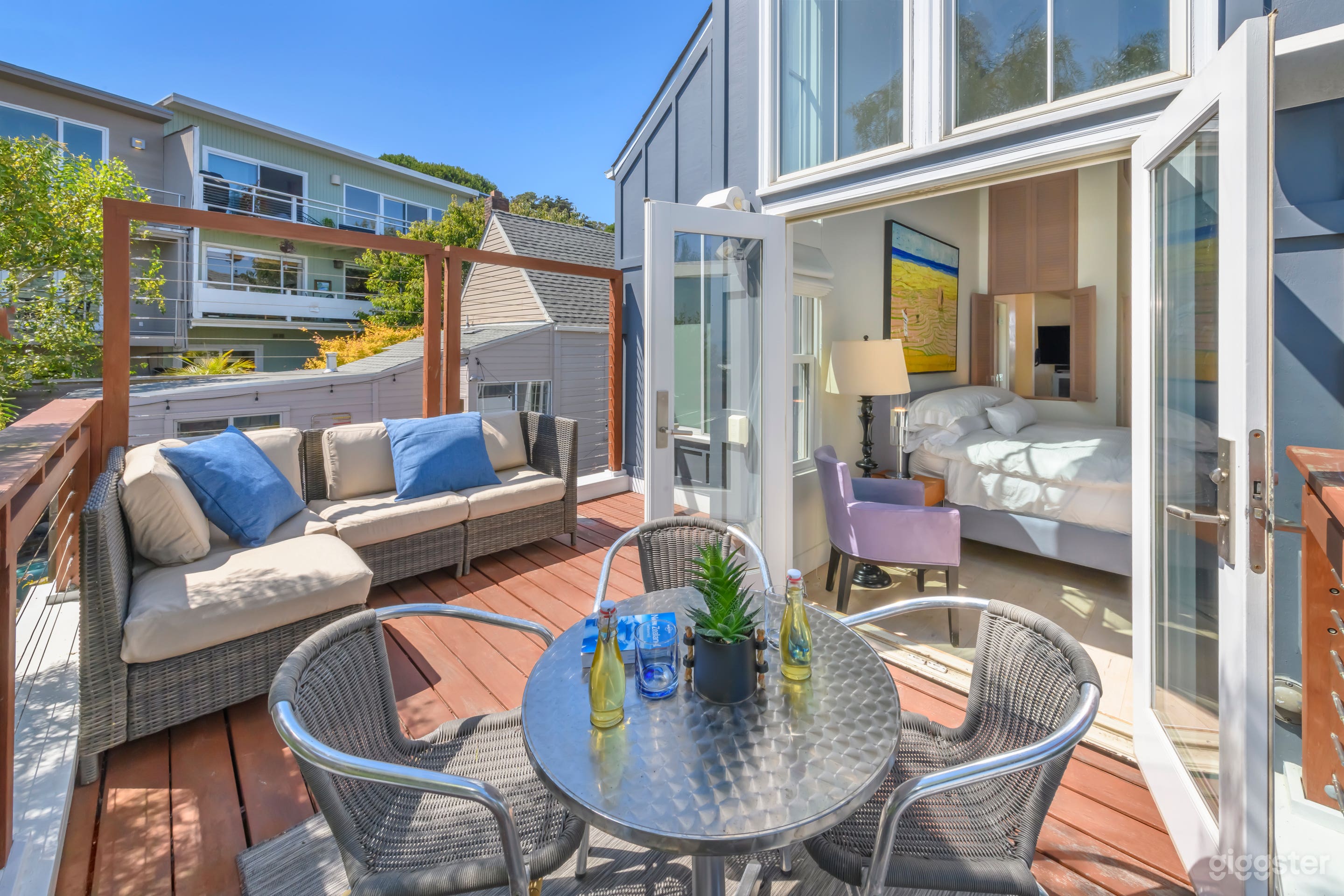 Architectural Luxury w/ Views, Walkable & Central Photo 1